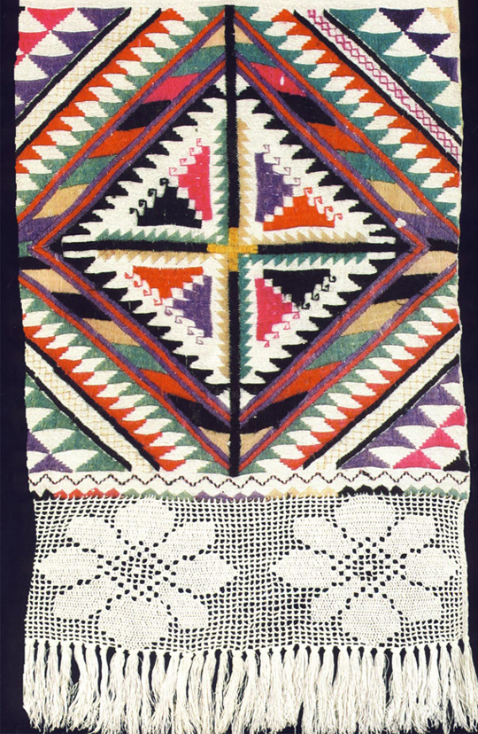 Ukrainian Embroidery via Aaryn West